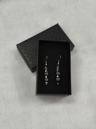 4  α  σκουλαρικια αιματιτες